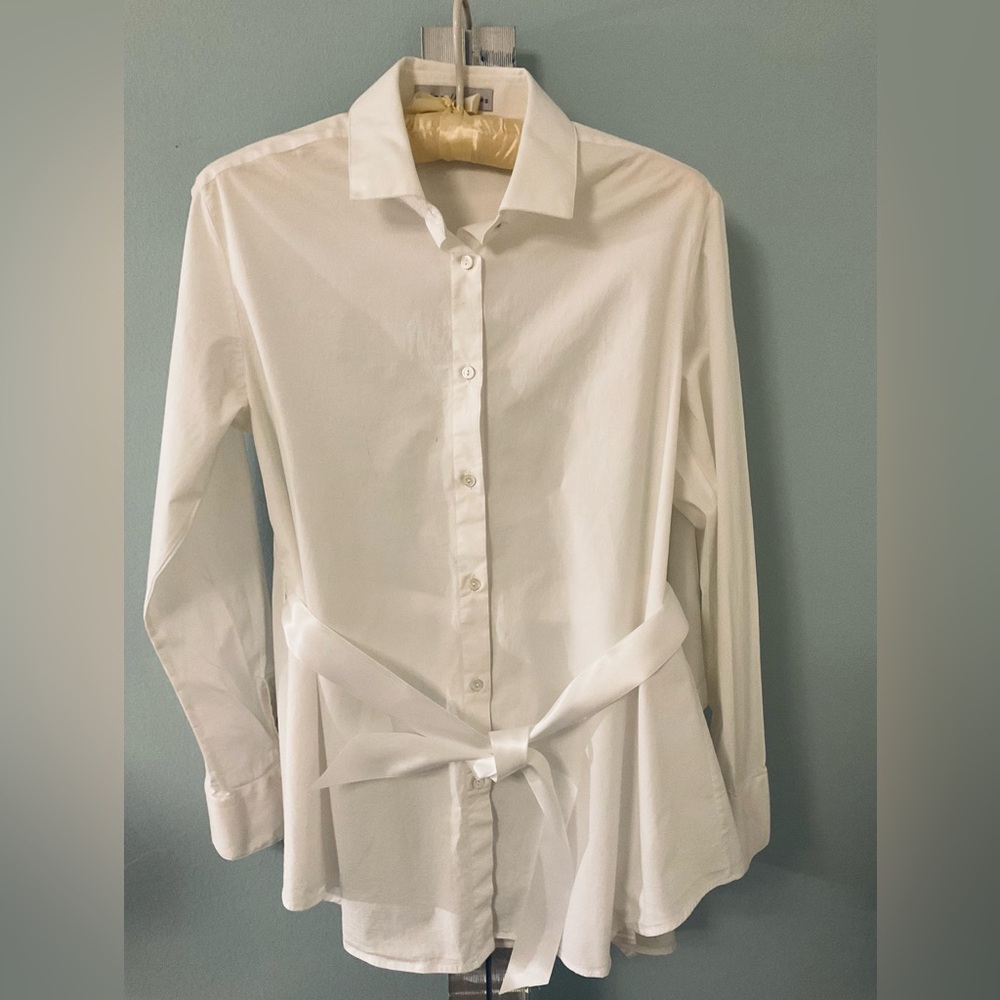 Palmer//Harding size small white blouse with asymmetrical back